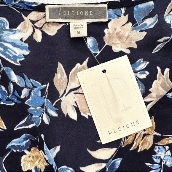 Pleione Blouse Top Bodysuit Blue Floral V-Neck Semi Sheer Blouse Medium NEW - Picture 3 of 12
